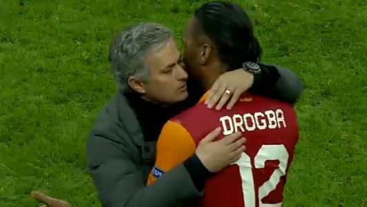 Mourinho Ingin Drogba Bergabung ke Chelsea