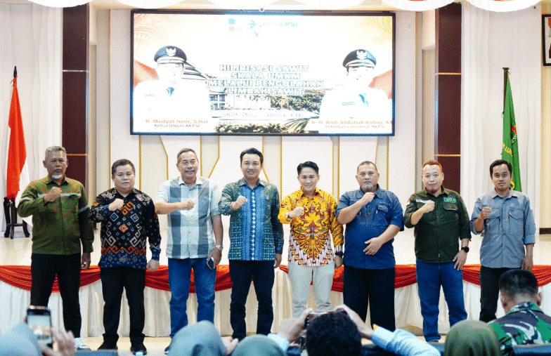 Bupati Luwu Utara Andi Abdullah Rahim resmi membuka Workshop Hilirisasi Limbah Sawit Skala Usaha Mikro, Kecil, dan Menengah (UMKM)
