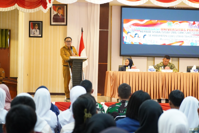 Wabup Lutra secara resmi membuka sosialisasi Universitas Pertahanan RI